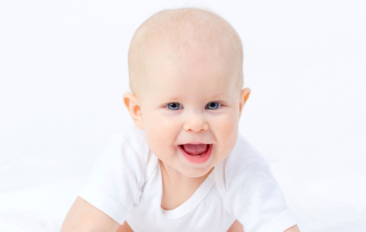 Sesión fotográfica para bebés en exteriores o a domicilio