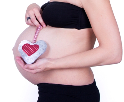 Sesión fotográfica para embarazadas en estudio o exterior