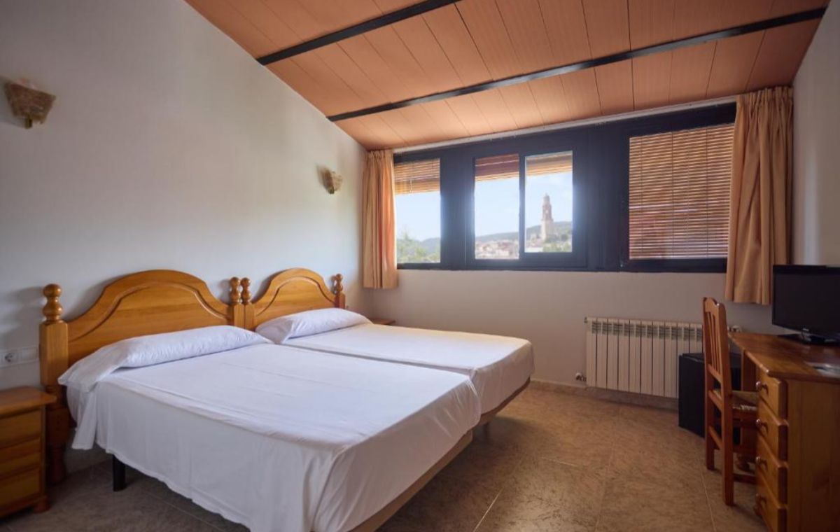 Hotel Jerica *** : 1 Noche de Alojamiento - Para 2 Adultos + 1 Niñ@