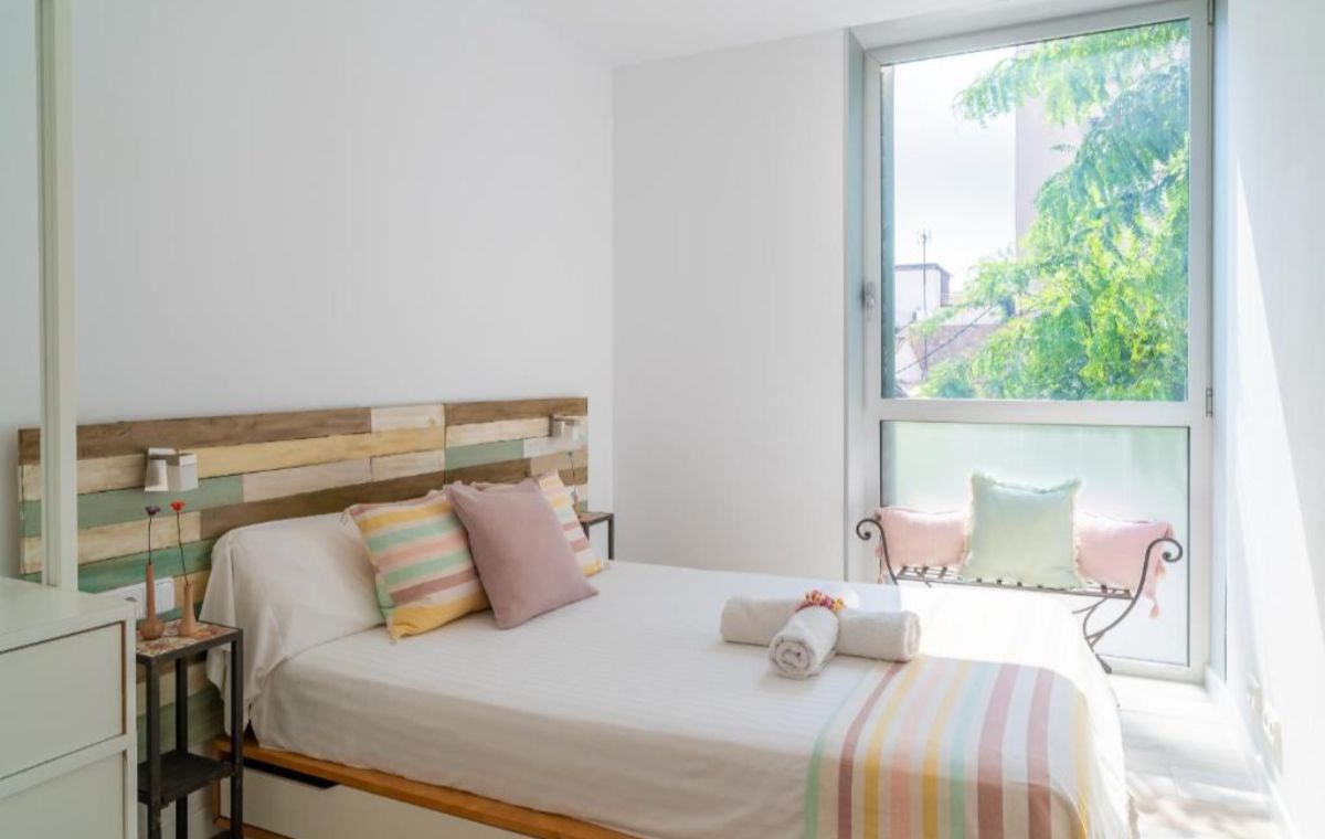 Terrassa de Mar Apartament: 1 noche de alojamiento para 2 personas