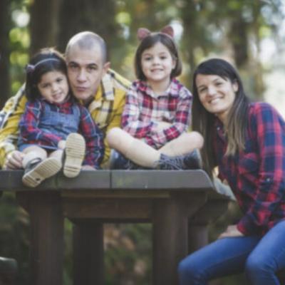 Sesión fotográfica familiar en estudio