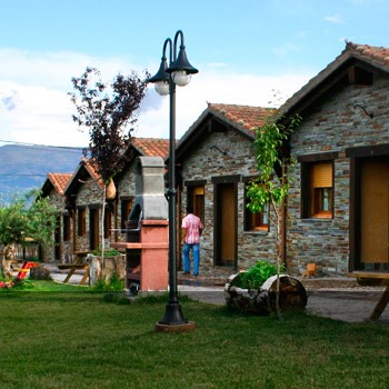 Posadas de Granadilla: 1 noche en cabaña para 2 adultos + 1 niñ@