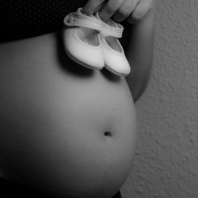 Sesión fotográfica para embarazadas a domicilio o en exteriores