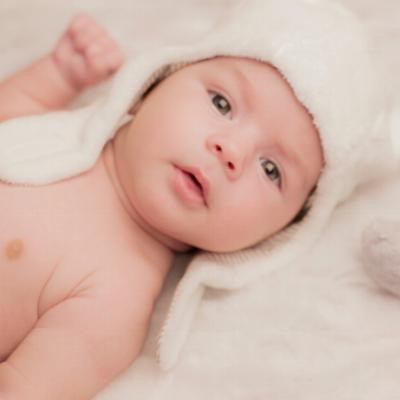 Sesión fotográfica newborn o bebés en estudio