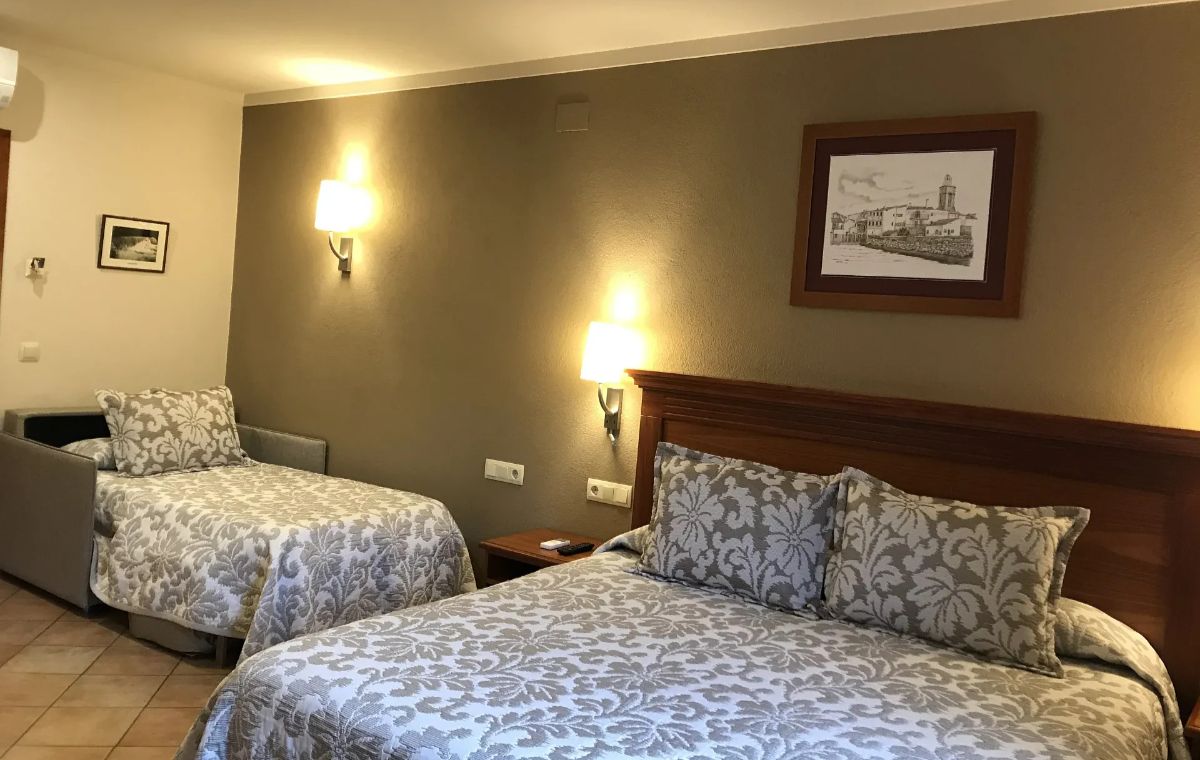 Hotel La Quadra:1 nit d’allotjament + esmorzar per a 2 adults+ 2 nens
