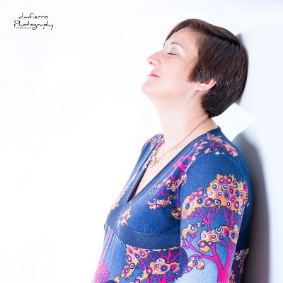 Sesión fotográfica para embarazadas en estudio, exterior o a domicilio