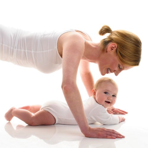 Pilates mamá con el bebé