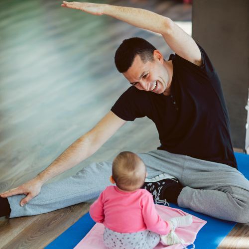 Clase grupal PAPIfit con bebé