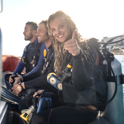 Bautizo de buceo en mar