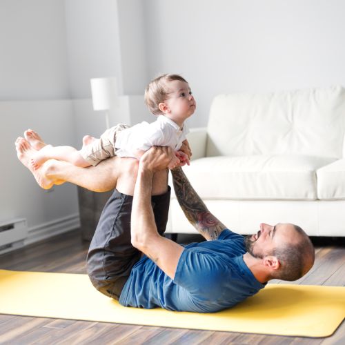 Clase grupal PAPIfit con bebé