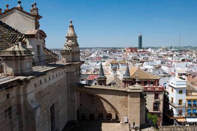 Ruta por la Iglesia del Salvador y la Catedral