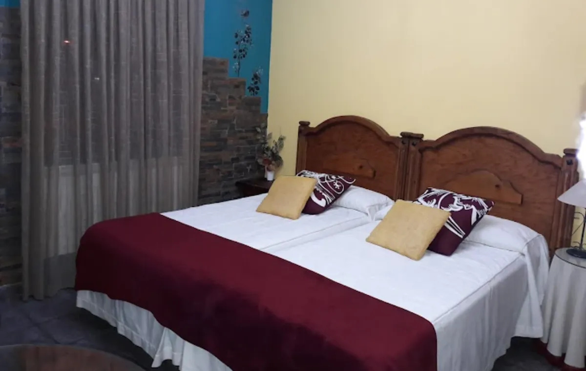 Hotel Valle de Adagón: 1 noche con desayuno y cena - Para 2 personas 